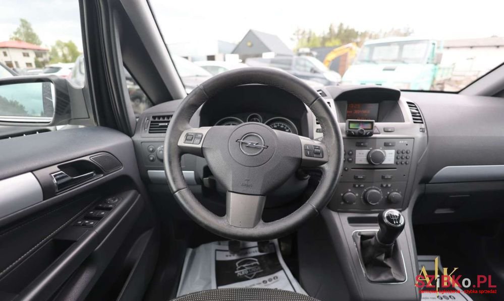 2007' Opel Zafira photo #5