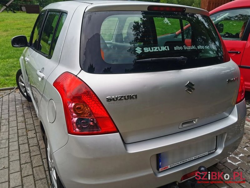 2008' Suzuki Swift 1.3 Club photo #4