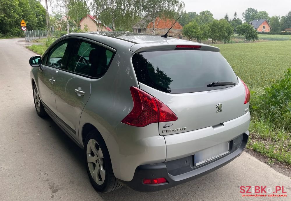 2011' Peugeot 3008 photo #5