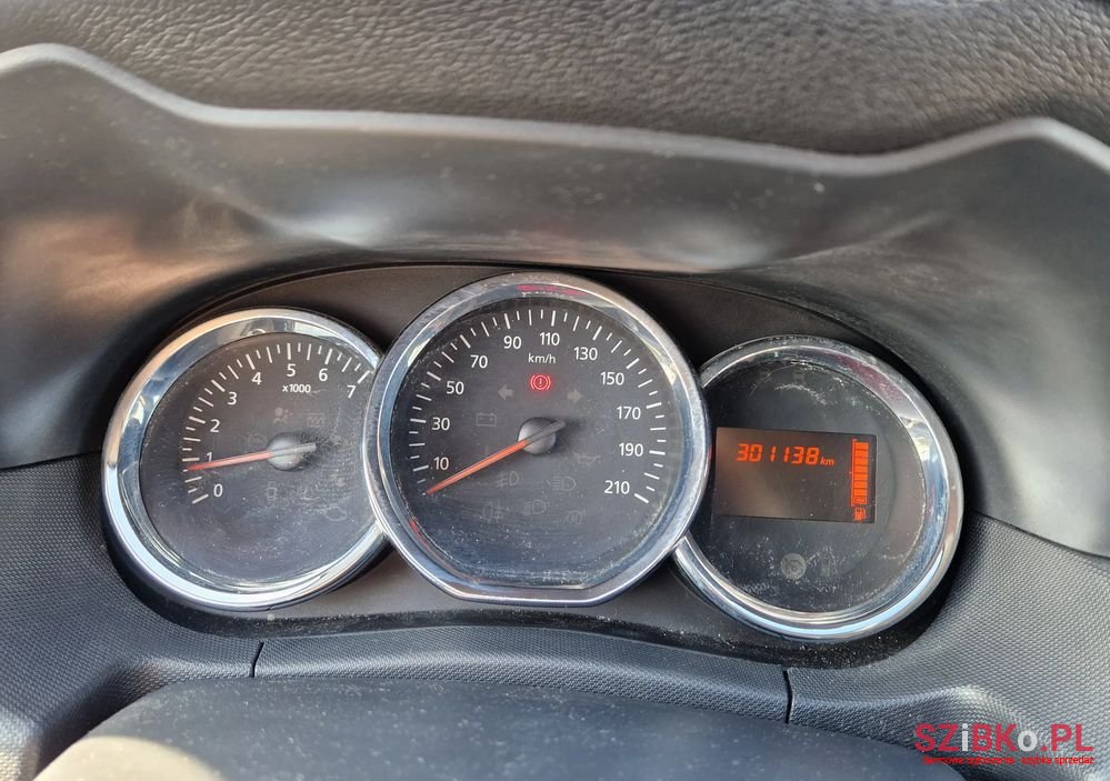 2014' Dacia Duster 1.6 Laureate photo #6