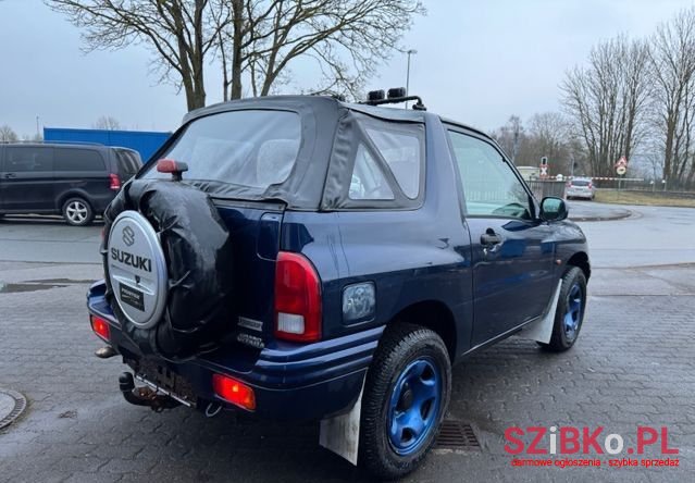 2002' Suzuki Grand Vitara photo #3