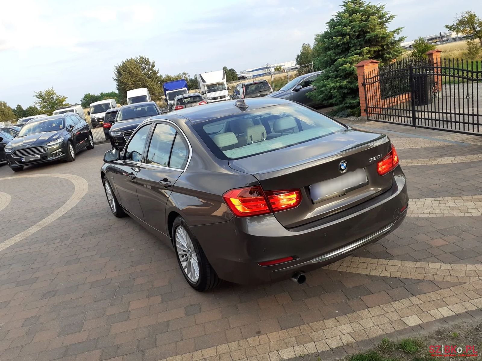 2012' BMW 3 Series photo #4