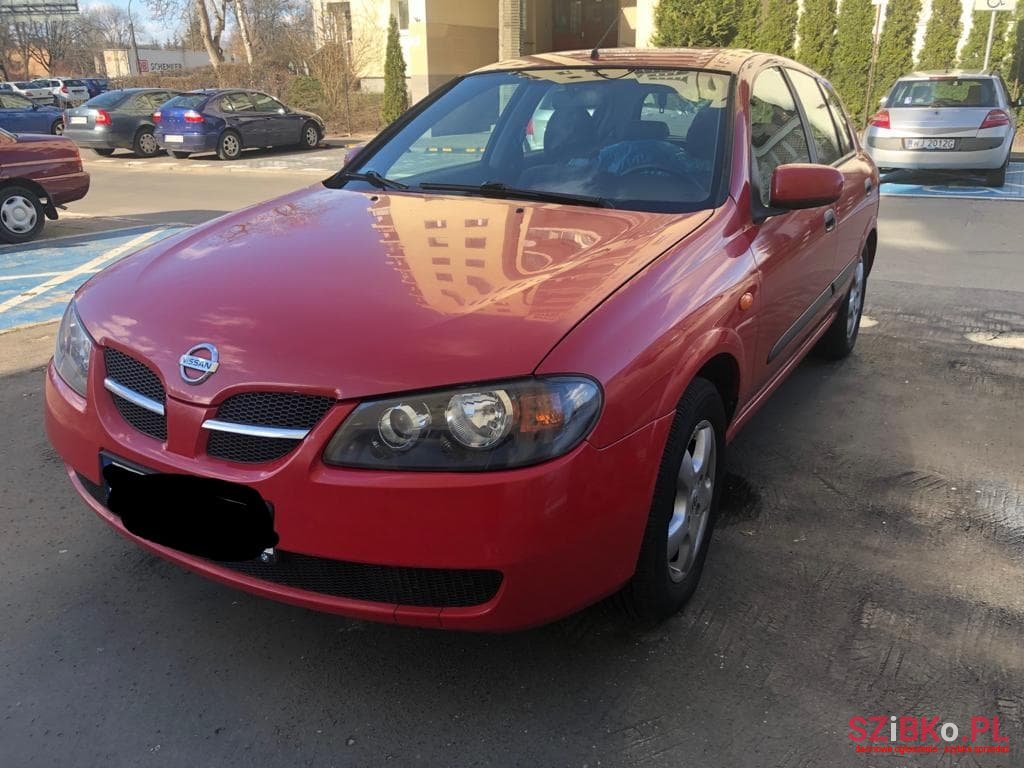 2005' Nissan Almera photo #1