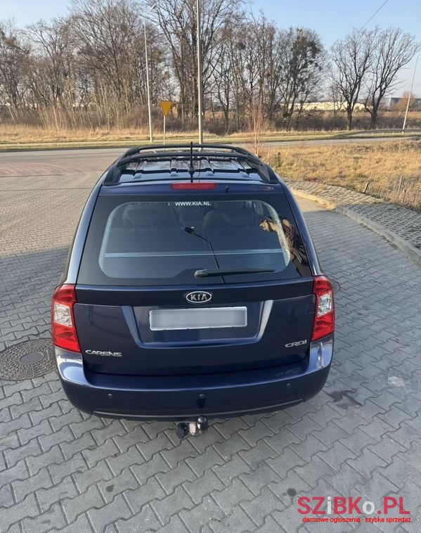 2008' Kia Carens 2.0 Crdi Ex photo #6