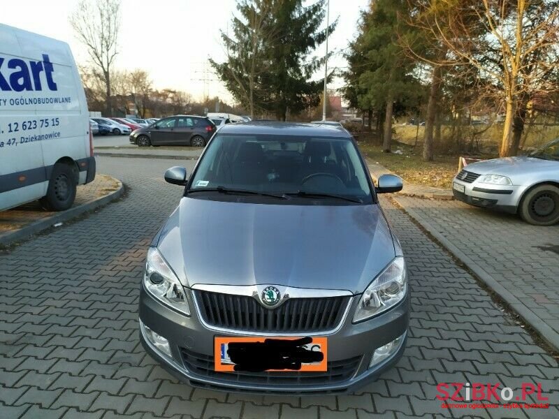 2011' Skoda Fabia photo #5