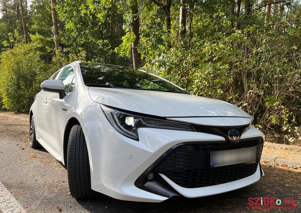 2021' Toyota Corolla photo #3