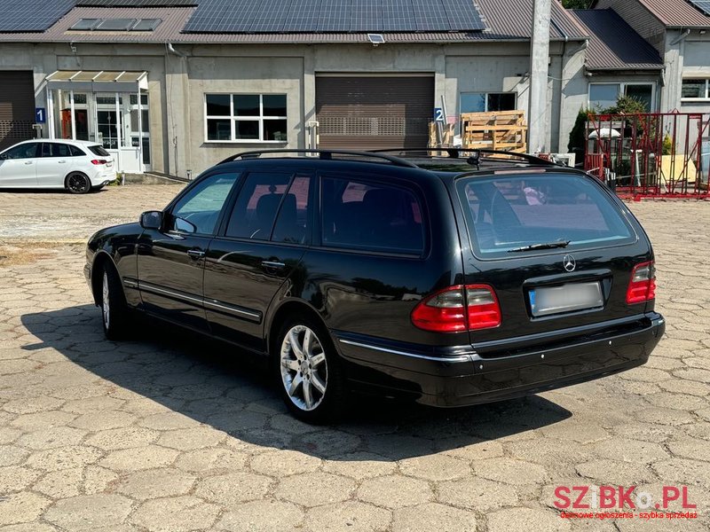 2002' Mercedes-Benz E-Class 430 T photo #5