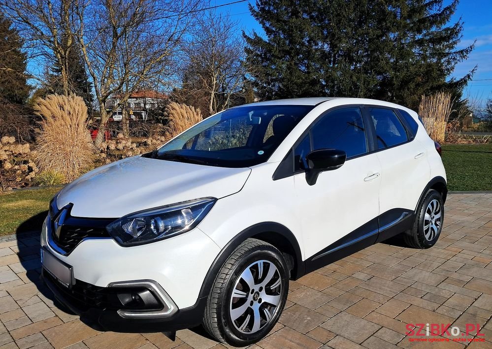 2019' Renault Captur photo #1