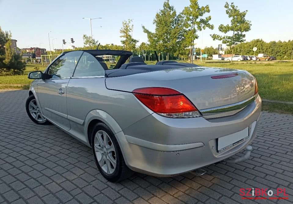 2006' Opel Astra photo #5