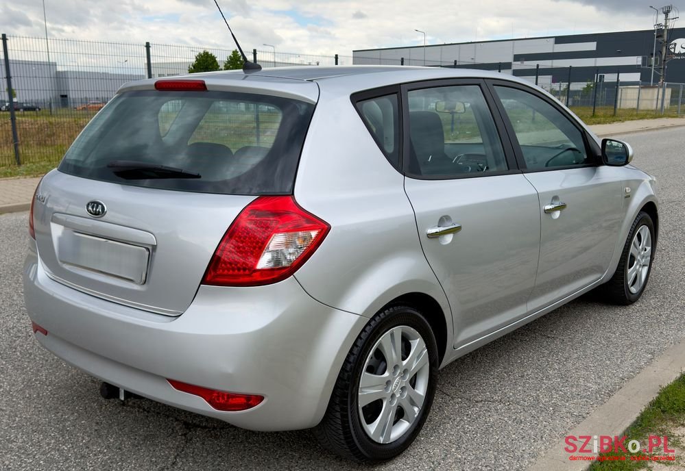 2011' Kia Ceed 1.4 Comfort photo #4