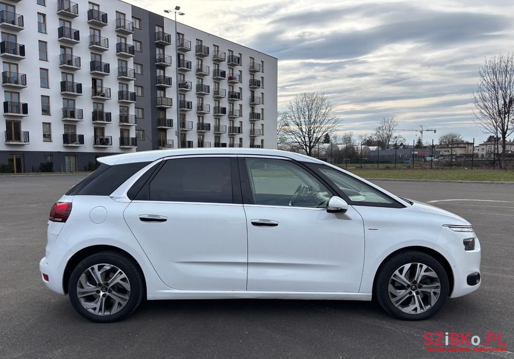 2014' Citroen C4 Picasso photo #4