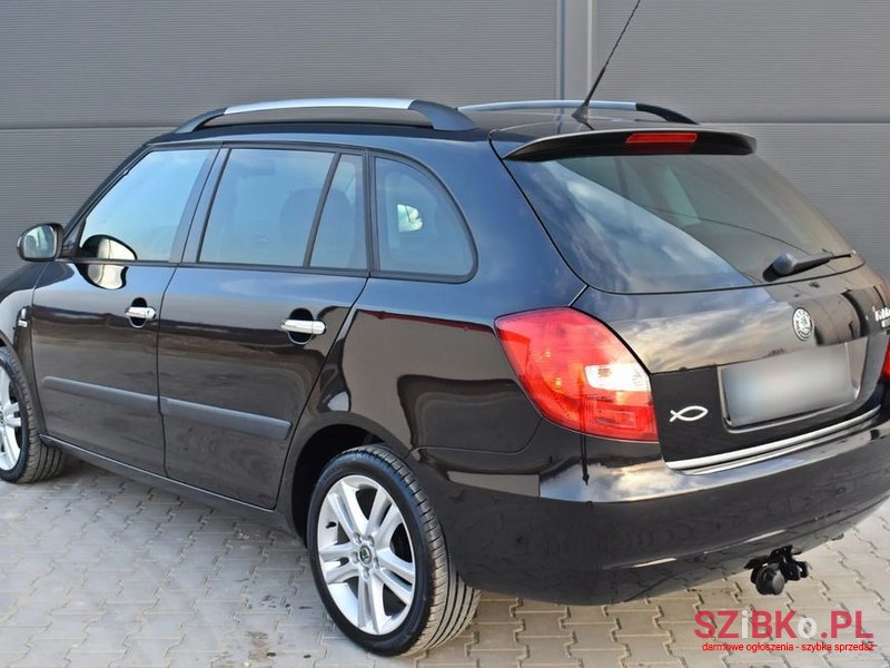 2010' Skoda Fabia photo #2