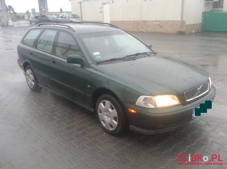 1999' Volvo V40 photo #1