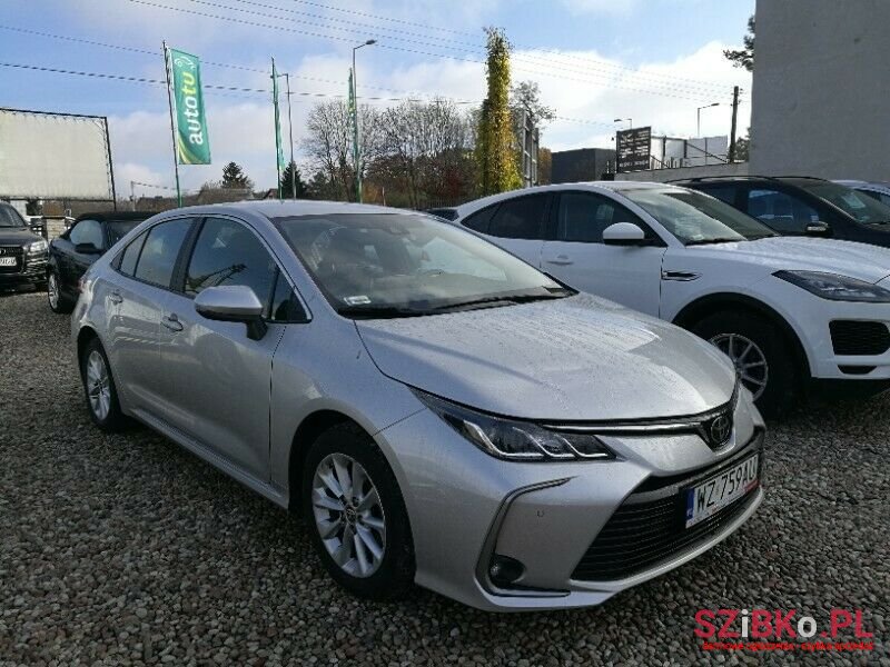 2020' Toyota Corolla photo #2