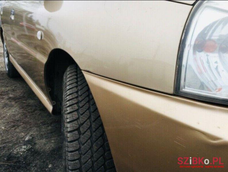 2003' Kia Rio photo #2