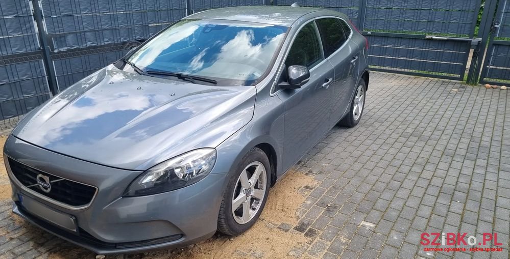 2016' Volvo V40 D2 photo #2
