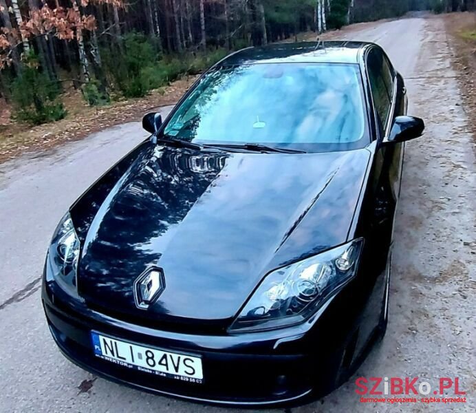 2010' Renault Laguna photo #1