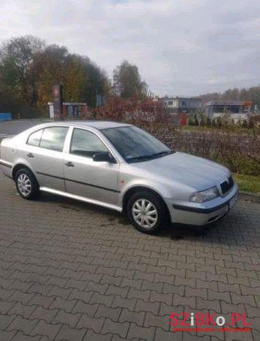 1999' Skoda Octavia photo #1