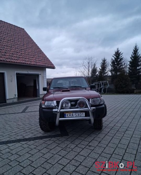 2001' Nissan Patrol photo #2