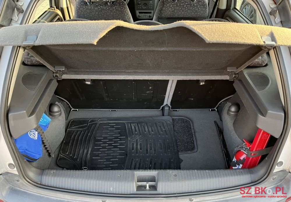 2002' Opel Corsa photo #6