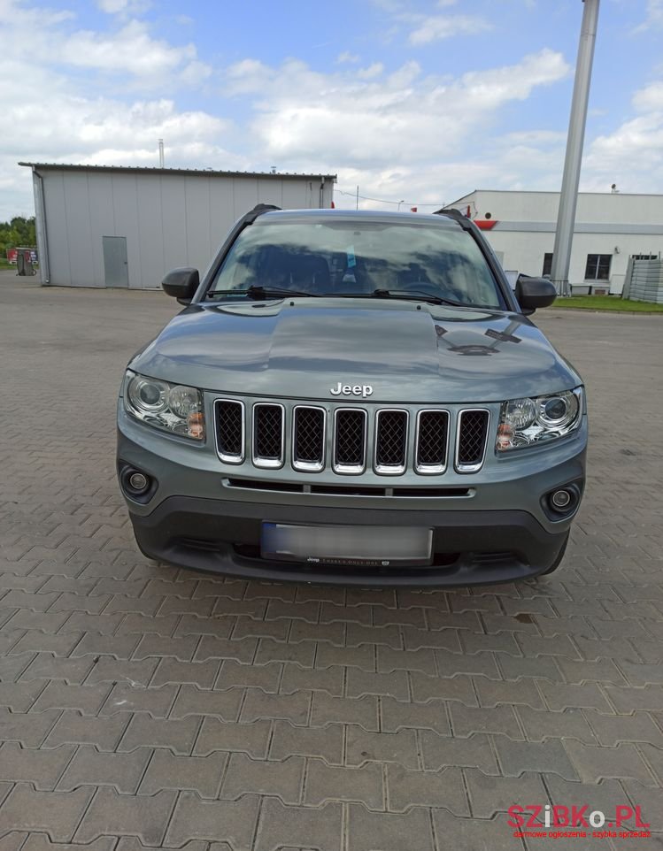 2011' Jeep Compass photo #2