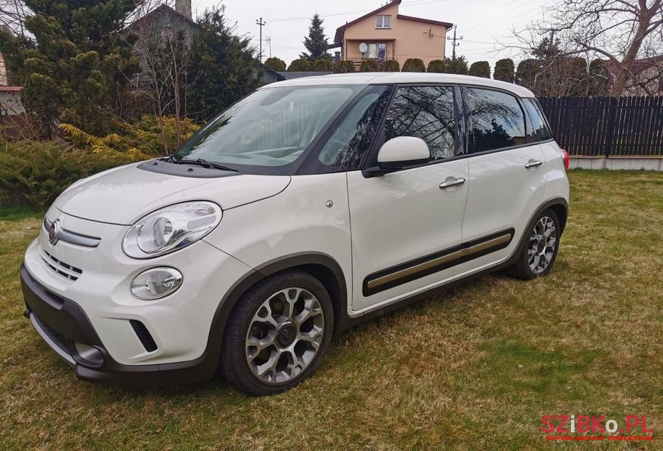 2014' Fiat 500L photo #1