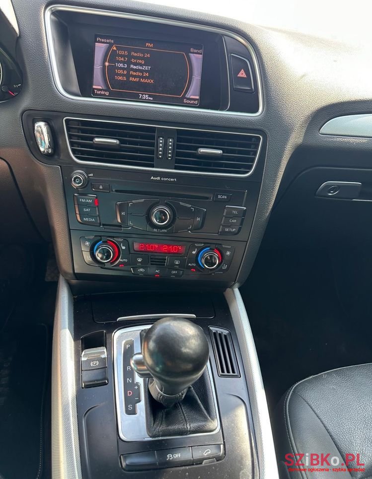 2012' Audi Q5 3.2 Fsi Quattro S Tronic photo #3