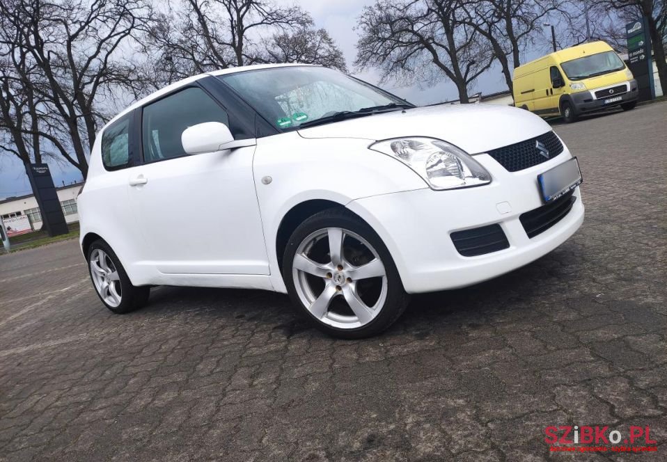 2008' Suzuki Swift photo #5