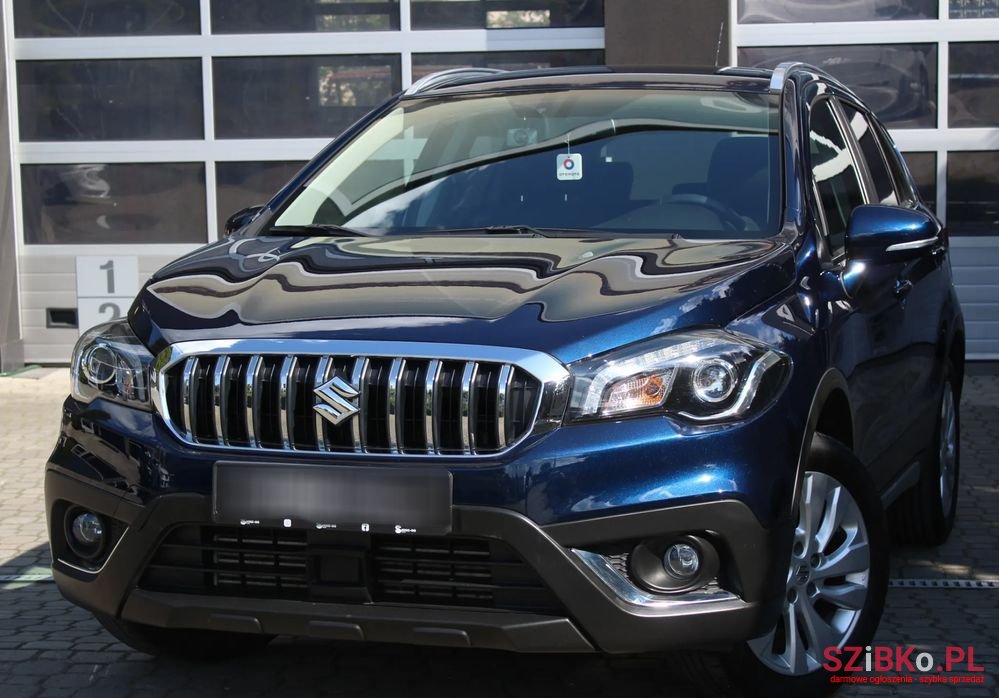 2020' Suzuki SX4 S-Cross photo #2