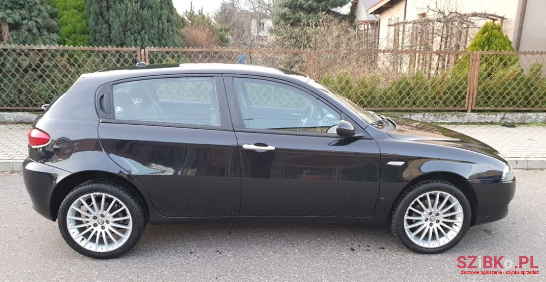 2008' Alfa Romeo 147 photo #5