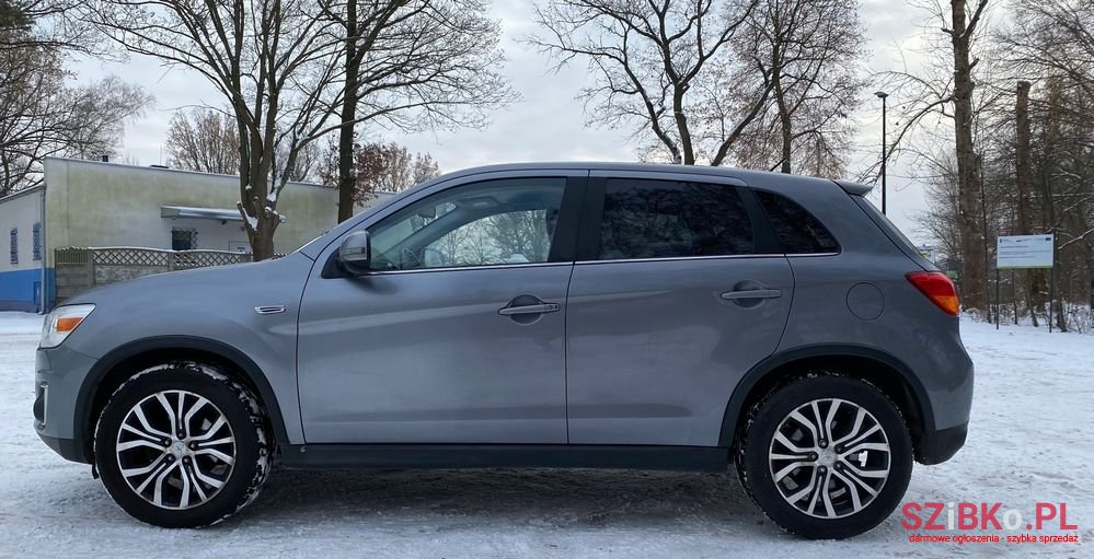 2015' Mitsubishi ASX 1.6 Di-D 2Wd Top photo #5