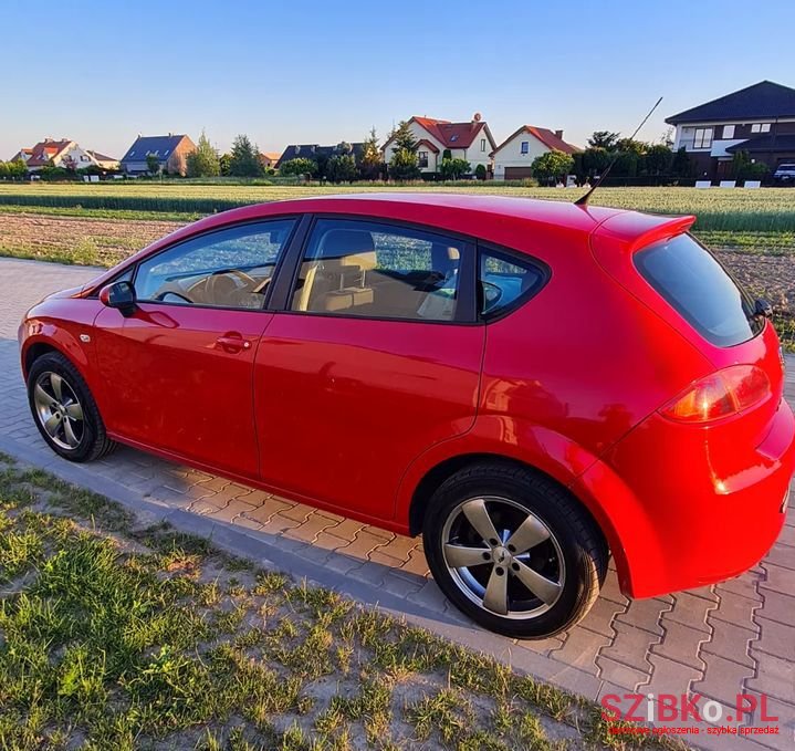 2006' SEAT Leon photo #3