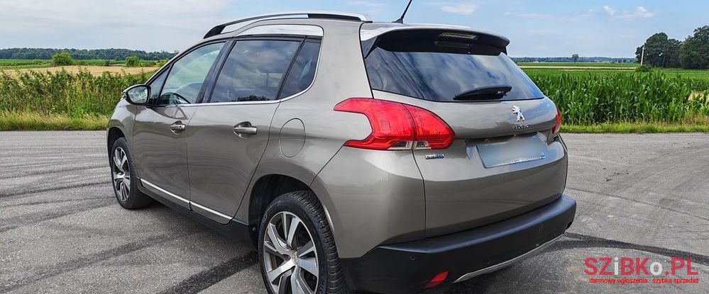 2015' Peugeot 2008 Bluehdi photo #3