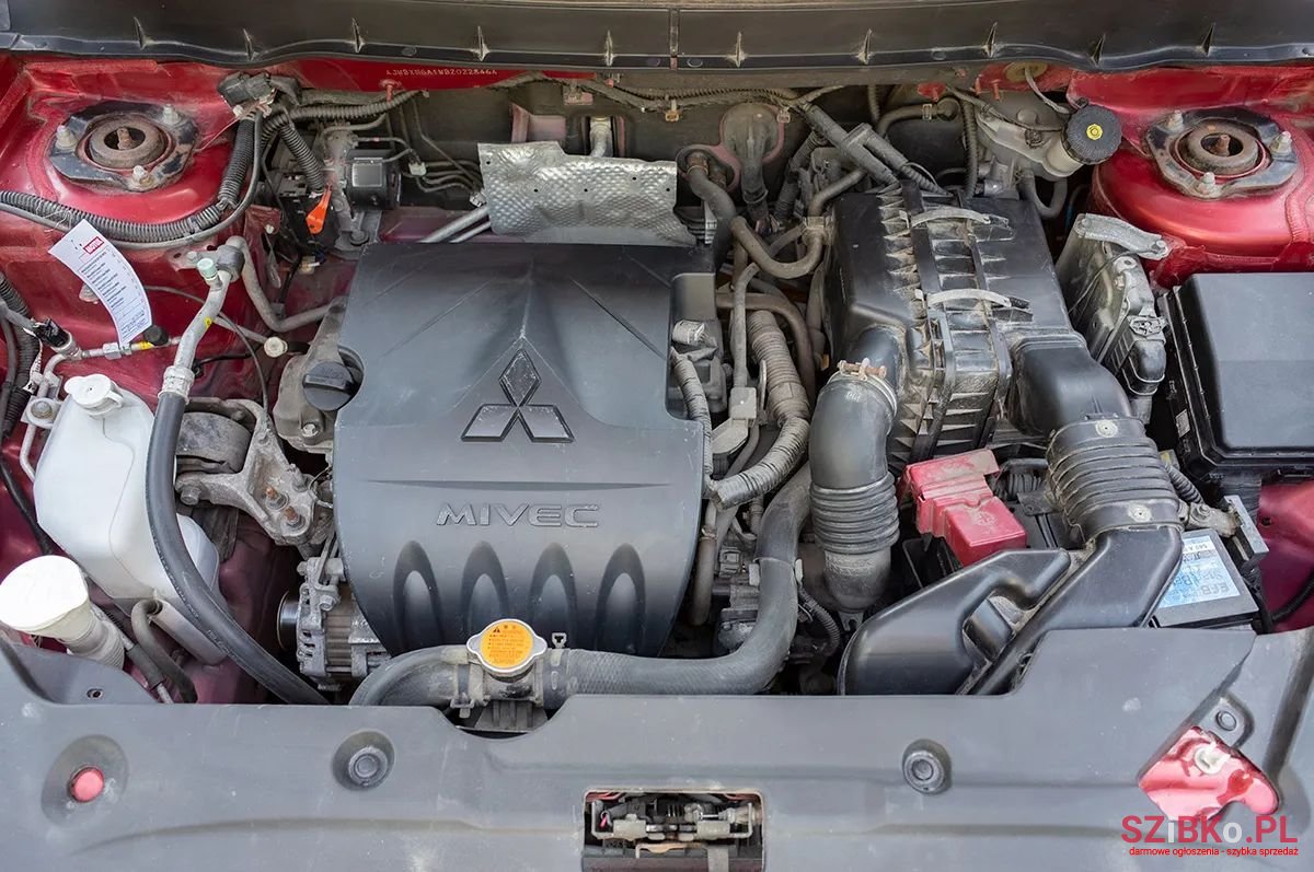 2011' Mitsubishi ASX photo #6