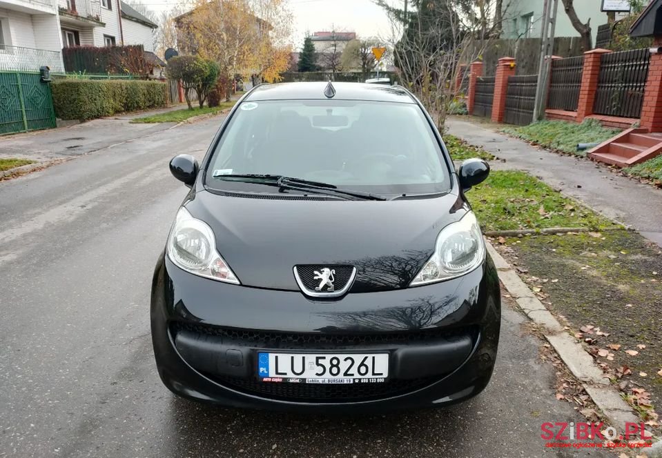 2006' Peugeot 107 photo #1