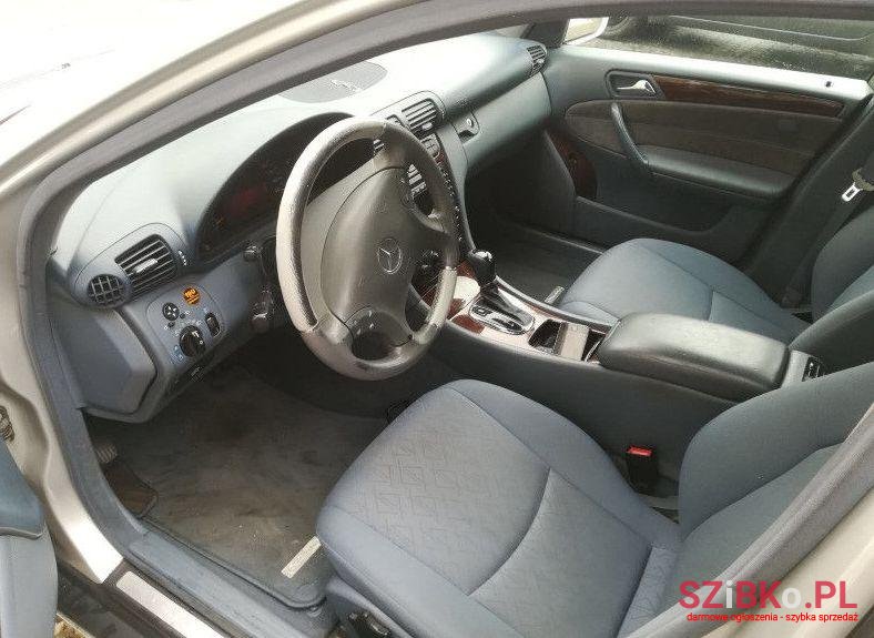 2002' Mercedes-Benz Klasa C photo #1