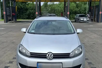 2011' Volkswagen Golf