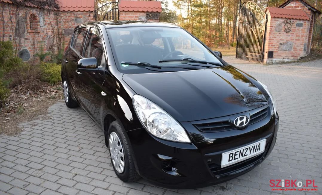 2009' Hyundai i20 photo #4