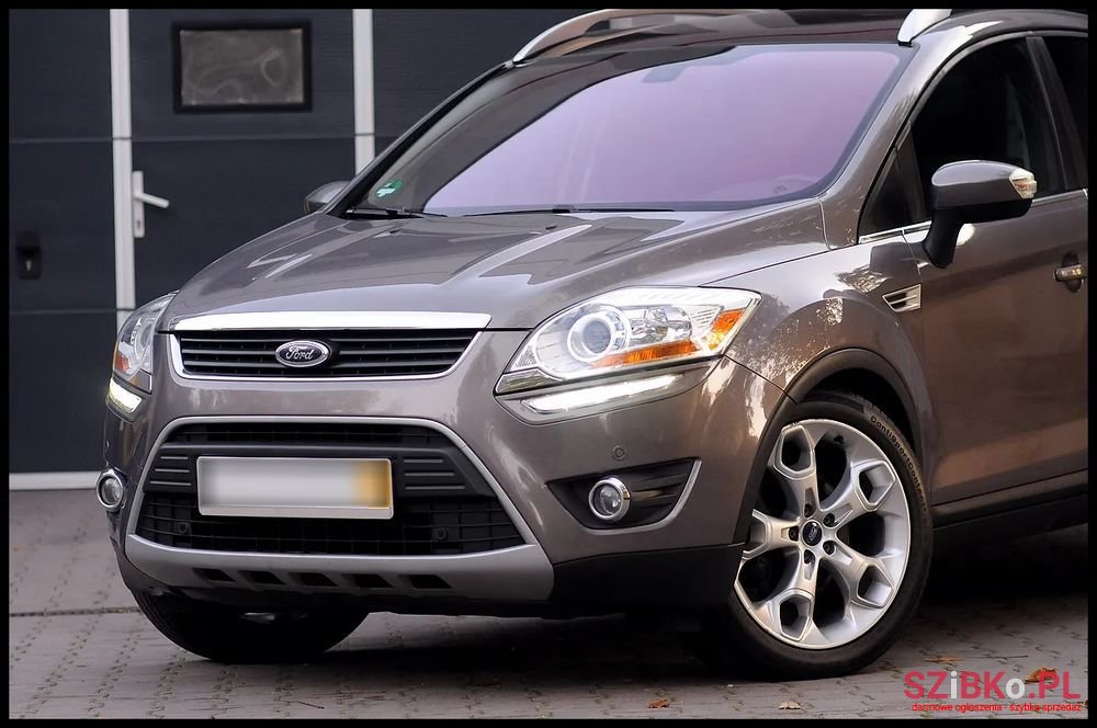 2012' Ford Kuga photo #2