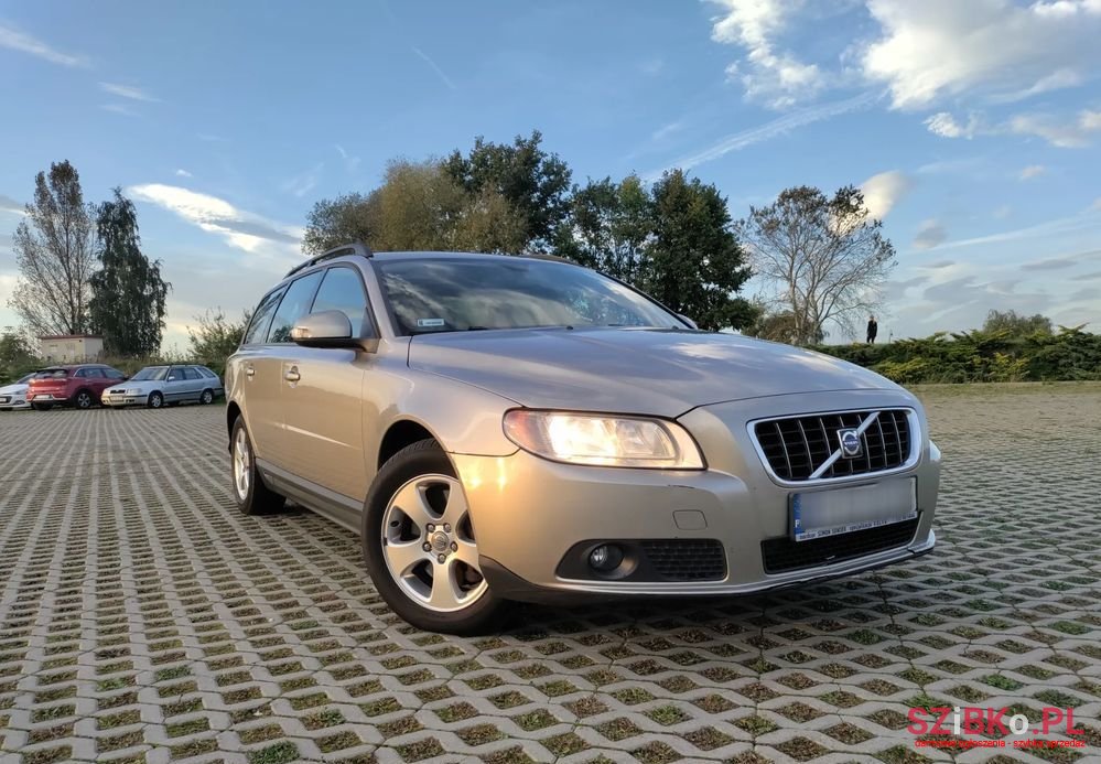 2008' Volvo V70 photo #2