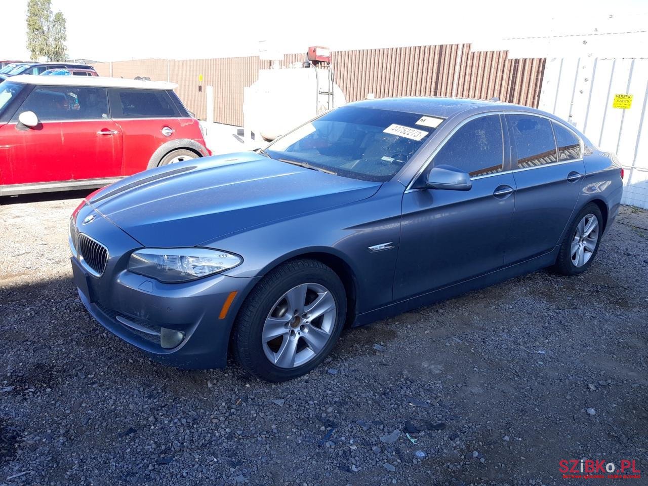 2013' BMW 528 photo #1