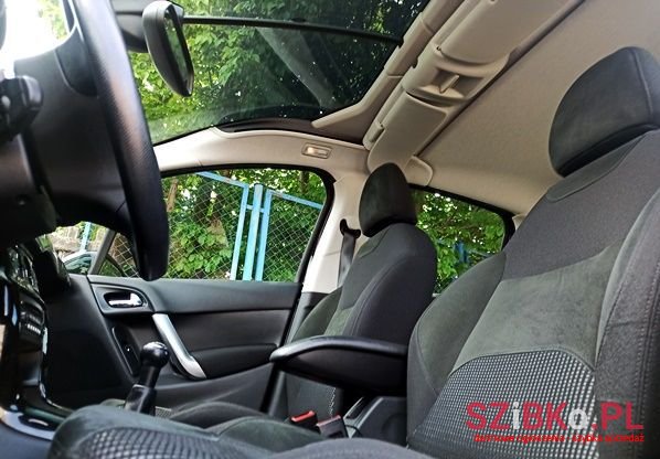 2012' Citroen C3 photo #2