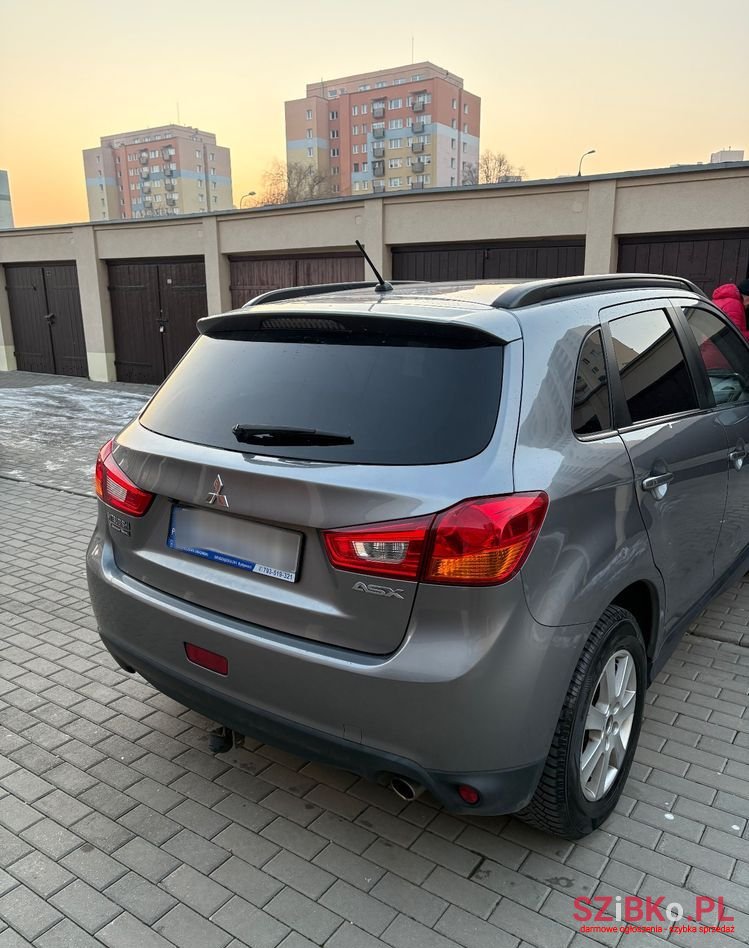 2013' Mitsubishi ASX photo #5