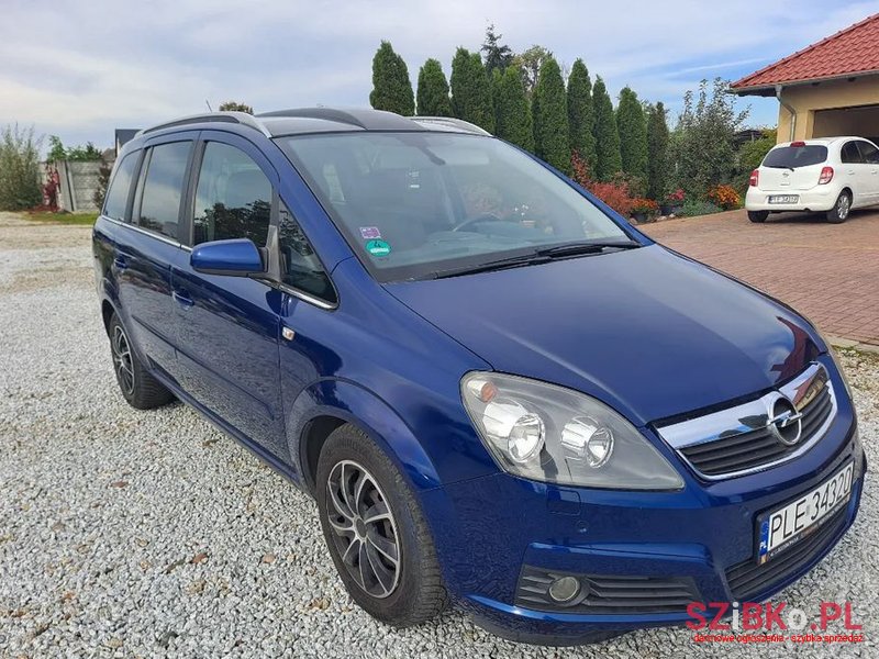 2007' Opel Zafira photo #3