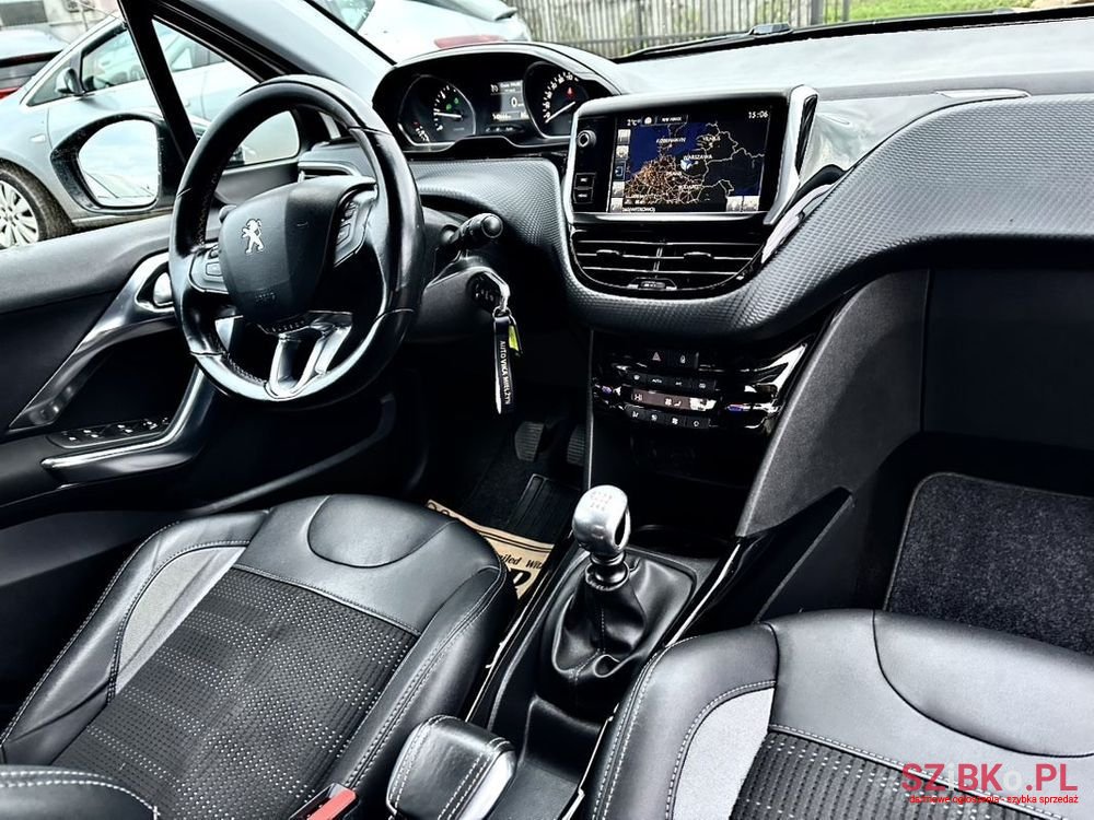 2016' Peugeot 2008 photo #5