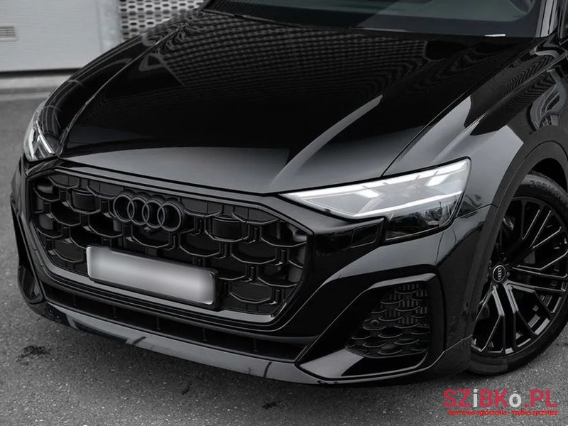 2024' Audi Q8 photo #2