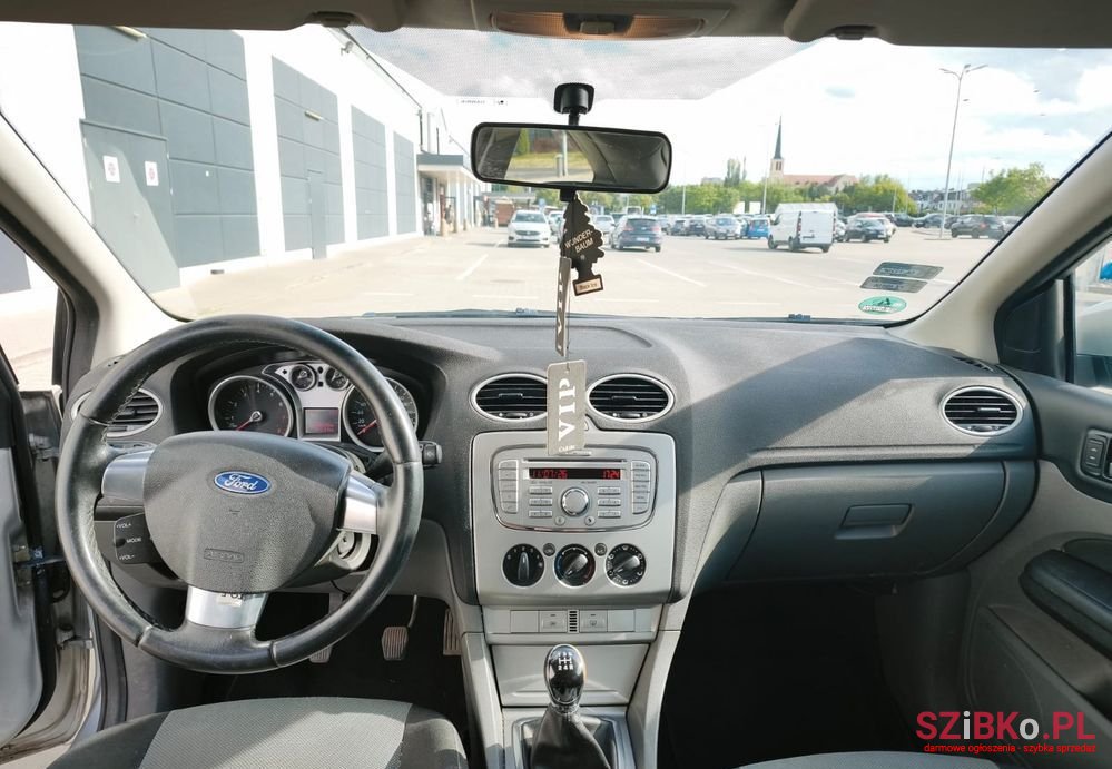 2009' Ford Focus photo #6