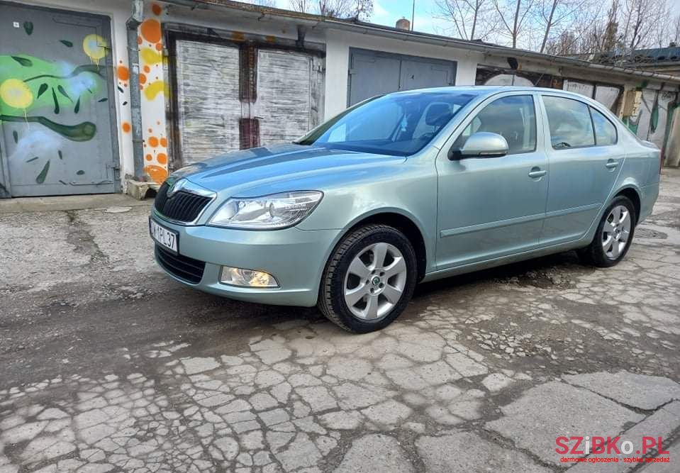 2009' Skoda Octavia photo #3