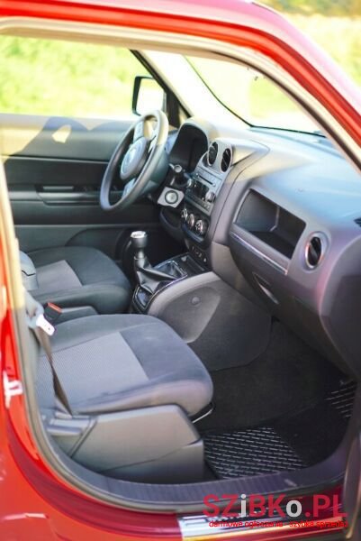 2014' Jeep Patriot photo #2