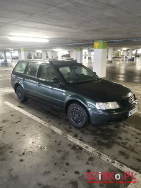 1998' Volkswagen Passat photo #2